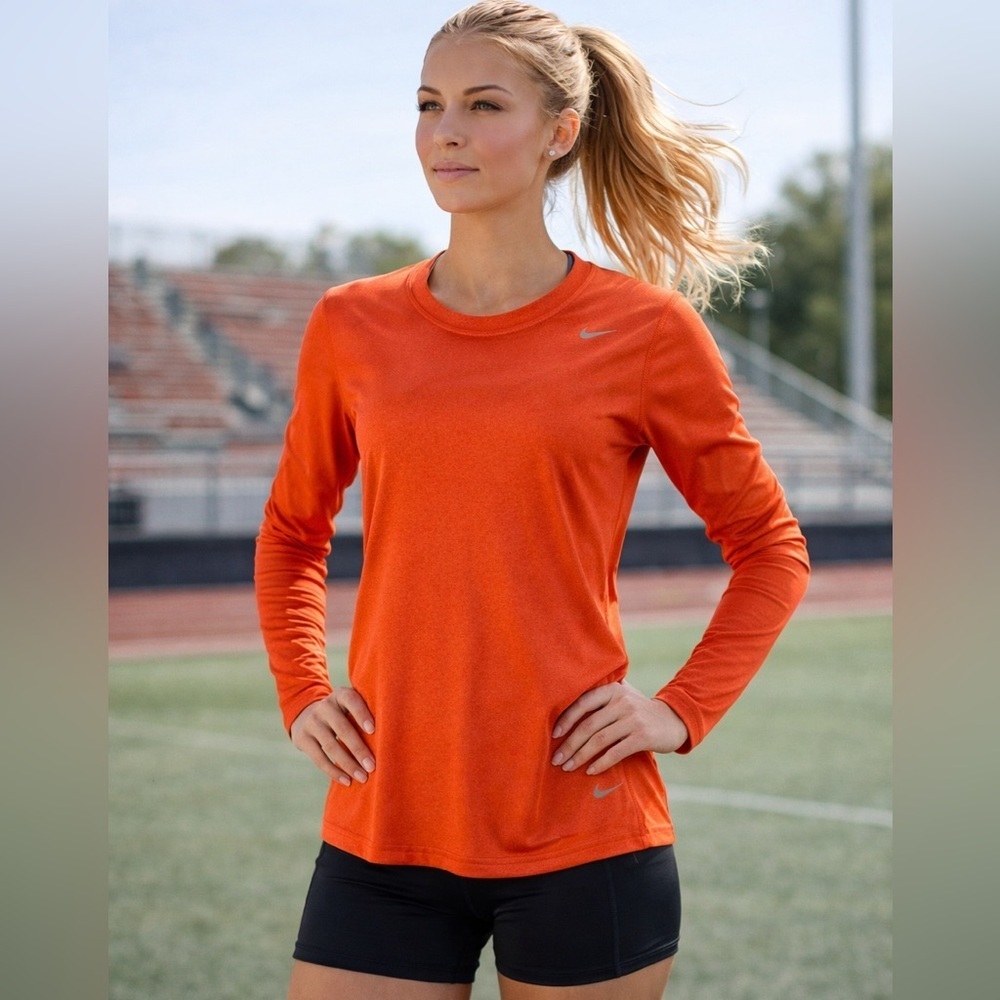 Nike Dri-Fit Logo Long  Sleeve Shirt! Size XS